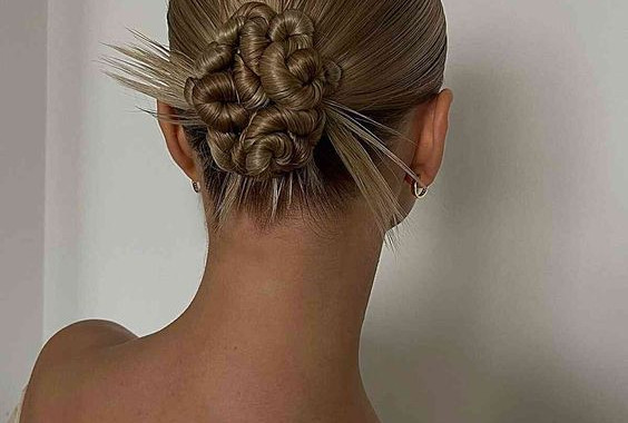 y2k spiky bun ballet hairstyle idea