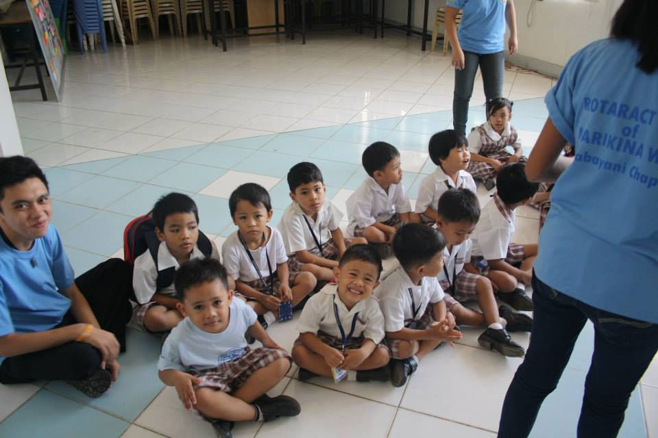 Distribution of personal hygiene kit to the kinder student to the kinder students at Barangka Elementary School. - October 21, 2013 - 7