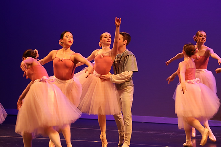 Ballet Ensemble 1.png
