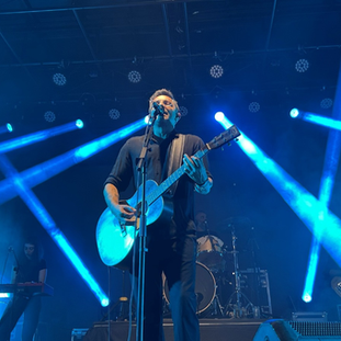 Piriápolis disfrutó de un espectáculo único con la presentación de Emiliano Brancciari, ante un público desbordante 