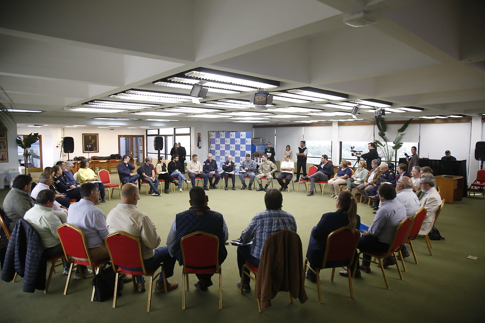 Intendente Miguel Abella convocó a una reunión para analizar la situación de persona en situación de calle donde participó el Alcalde René Graña