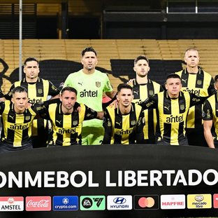Sin sobrarle nada Peñarol logró una victoria ante San Antonio Bulo Bulo de Bolivia 
