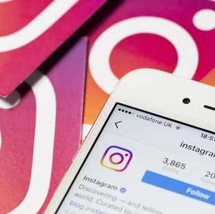 Estafaron a una mujer por $44.000 tras falsa promoción de carga de combustible en Instagram 