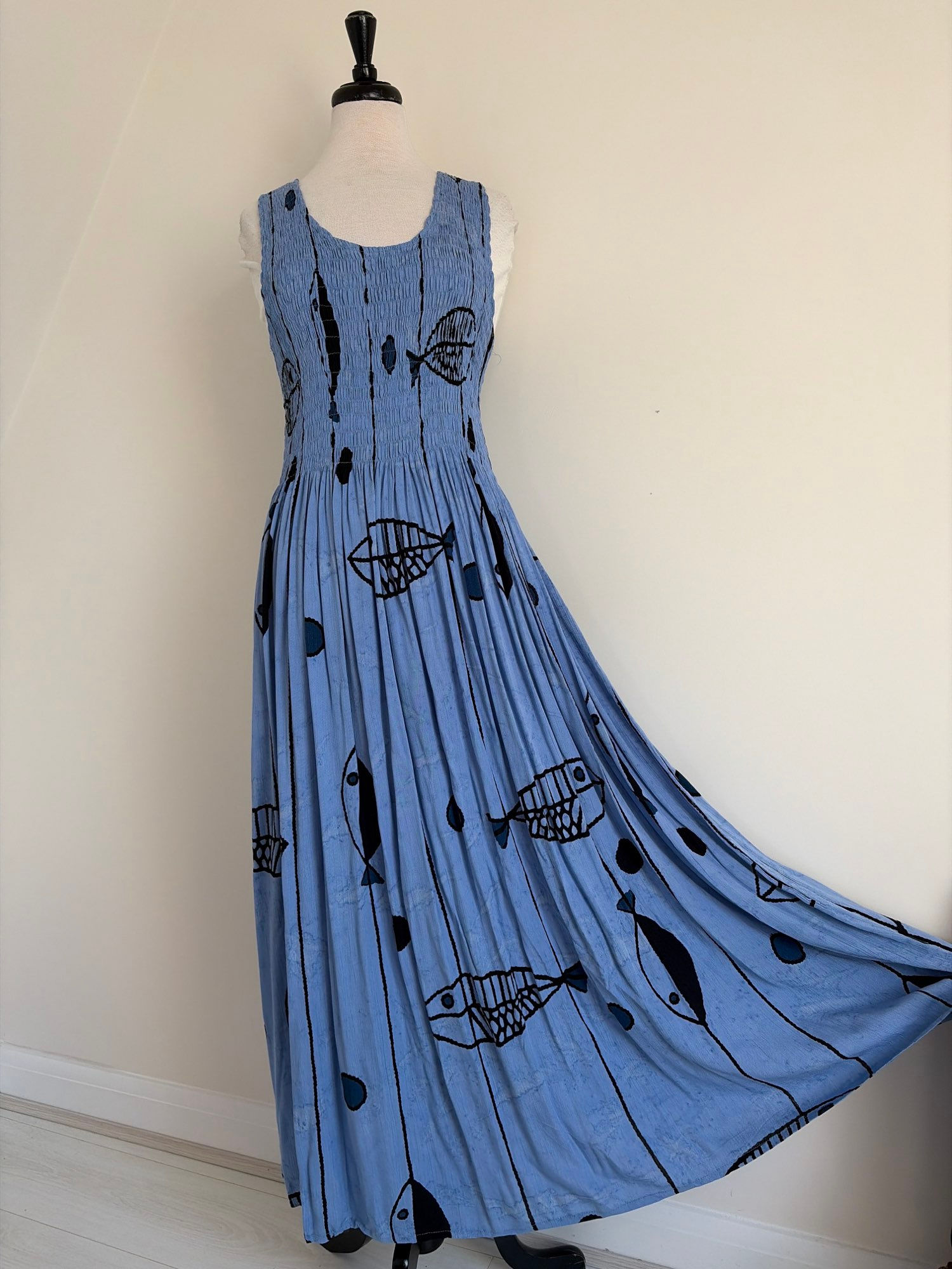 Fish Print Sleeveless Maxi Dress one size Mid Blue