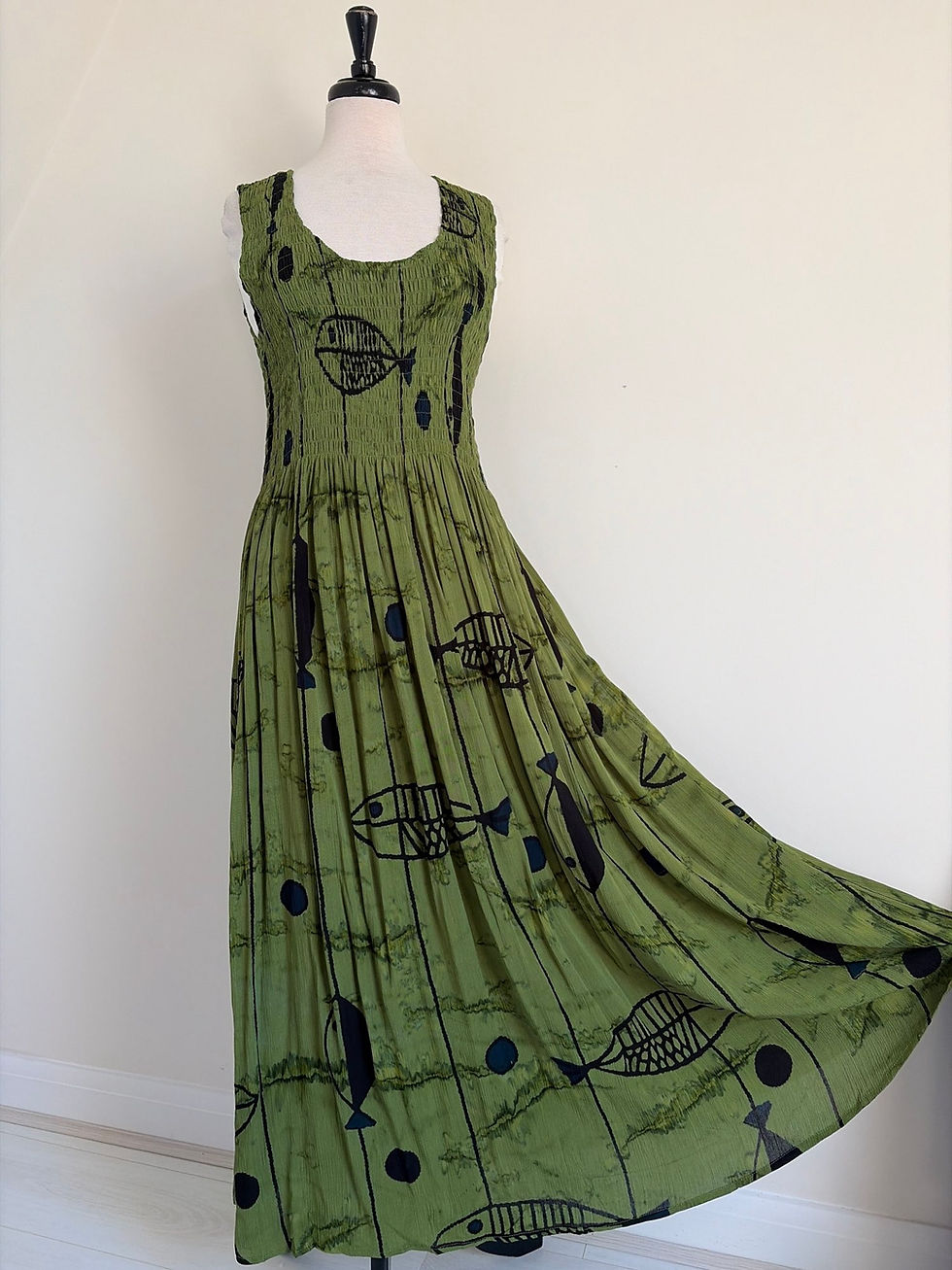 Fish Print Sleeveless Maxi Dress one size Khaki