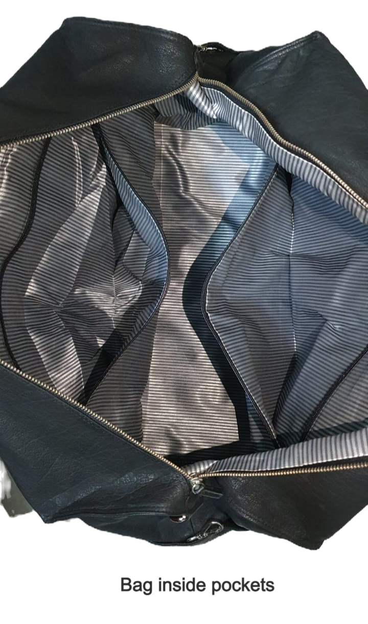 Thumbnail: duffle bag in black