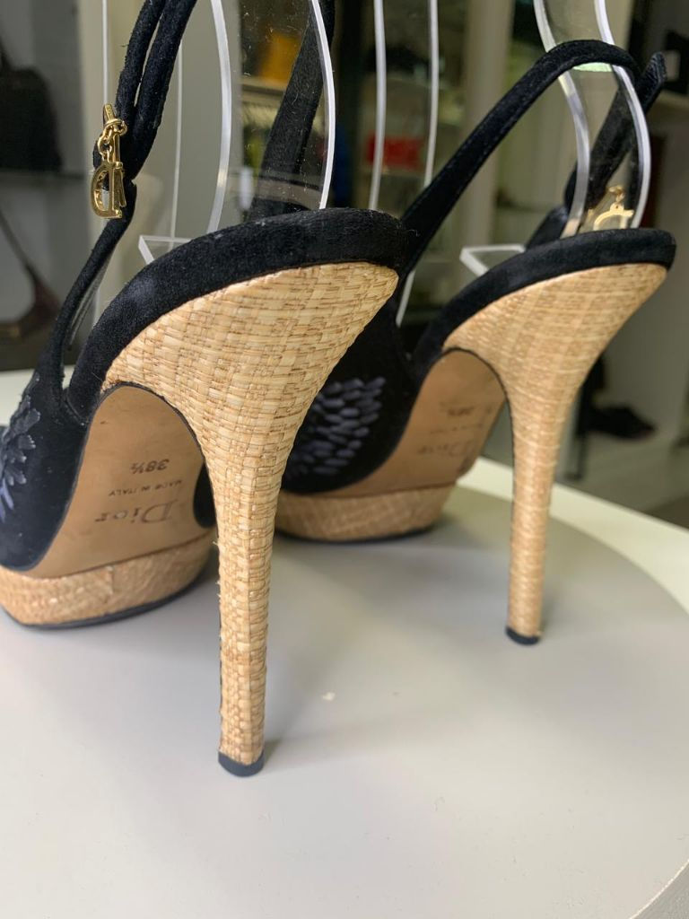 Miniatura: Christian Dior Sandália Plataforma Bordada Preta - 36.5BR