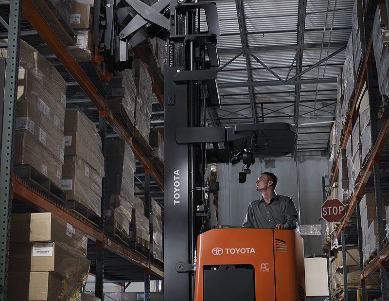 reach truck_edited_edited.jpg