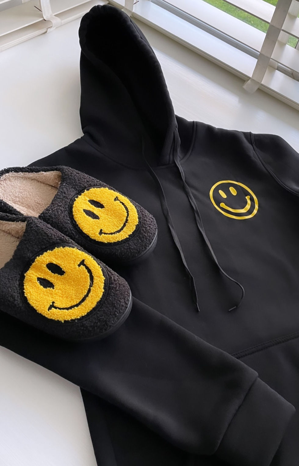 Good vibe black hoodie