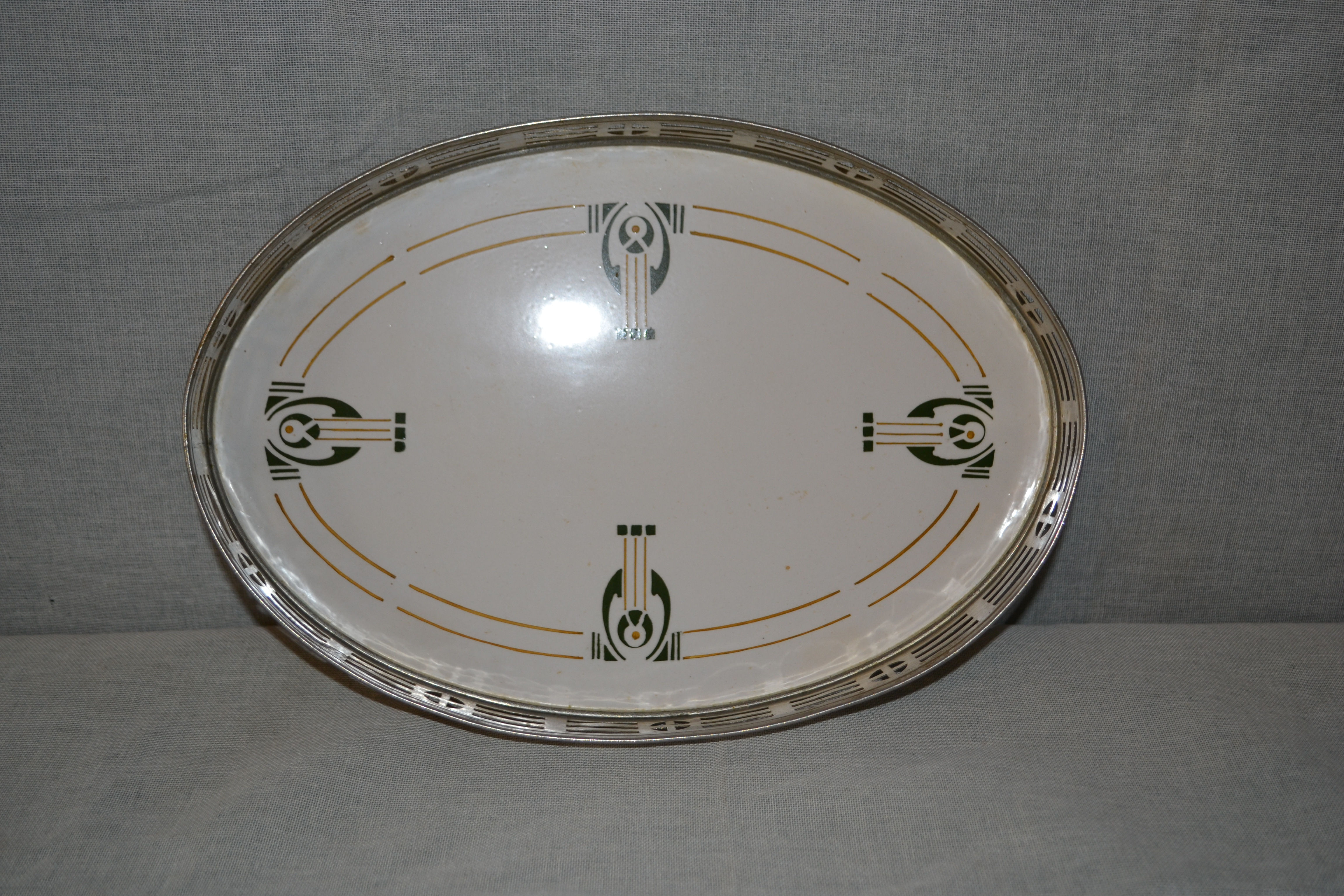 Tray, German in the  Secessionist style with metal mount