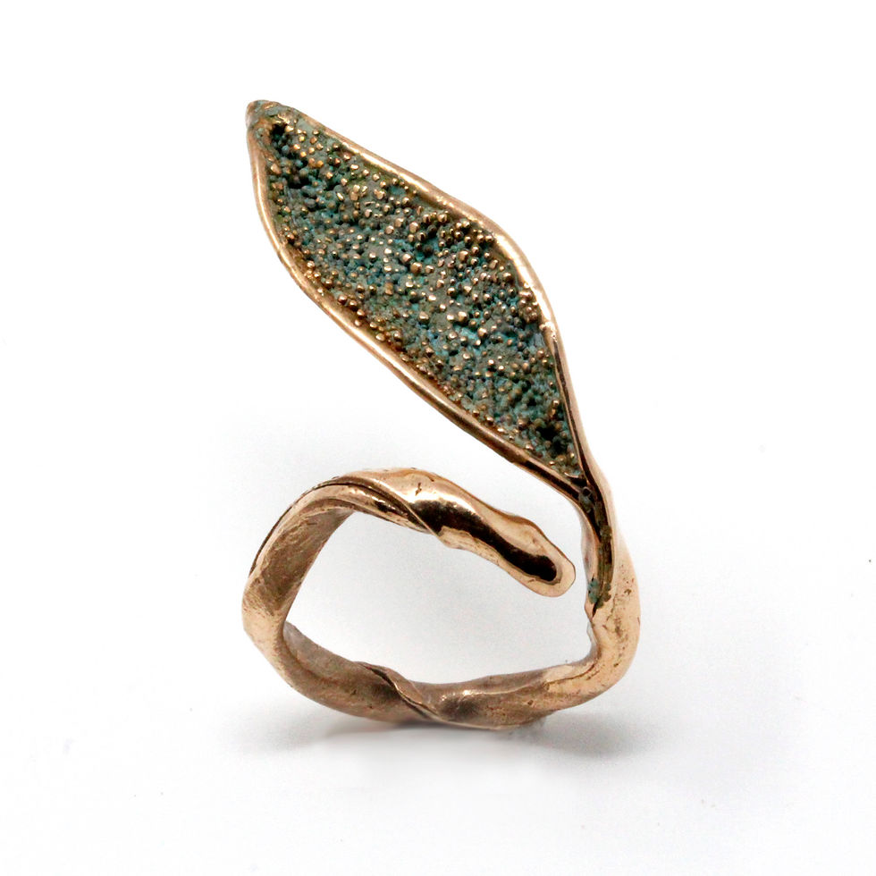 Miniatura: Anello in bronzo.  Fusione a cera persa. Gioielli vendita online.