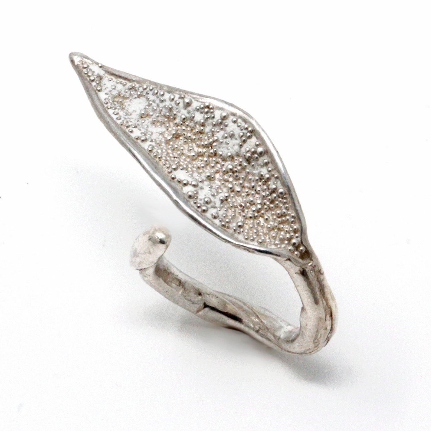 Anello in argento.  fusione a cera persa. Gioielli vendita online.