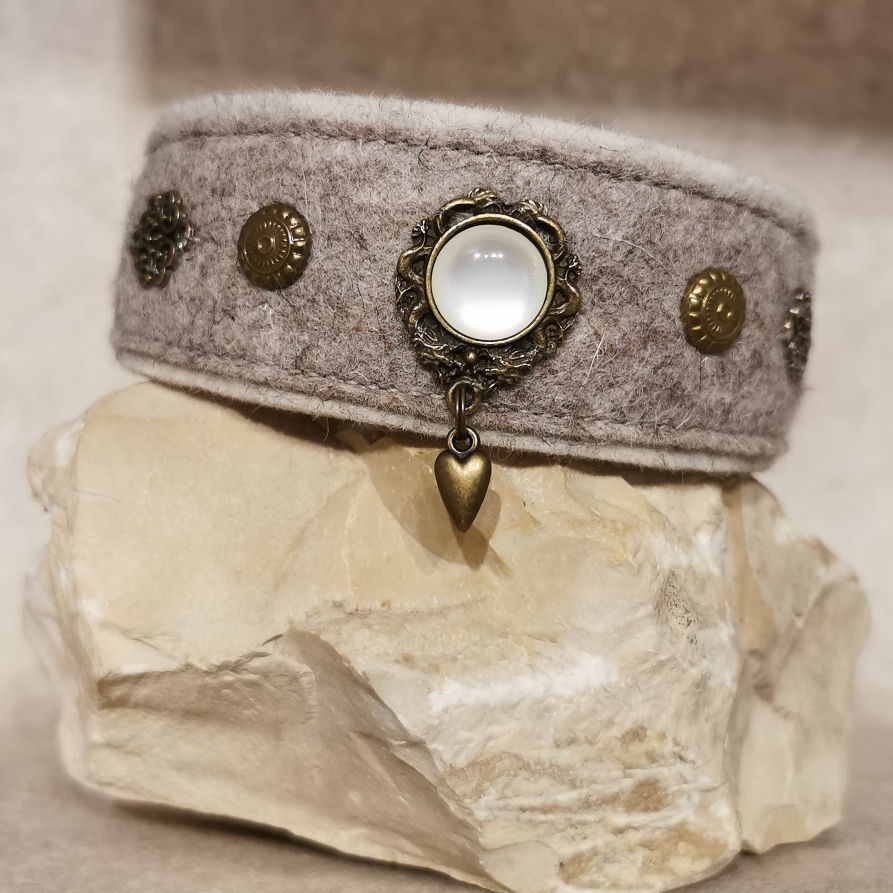 #1713/ mittlerer HU 27 cm - Metallklickverschluss - Wohlfühlh