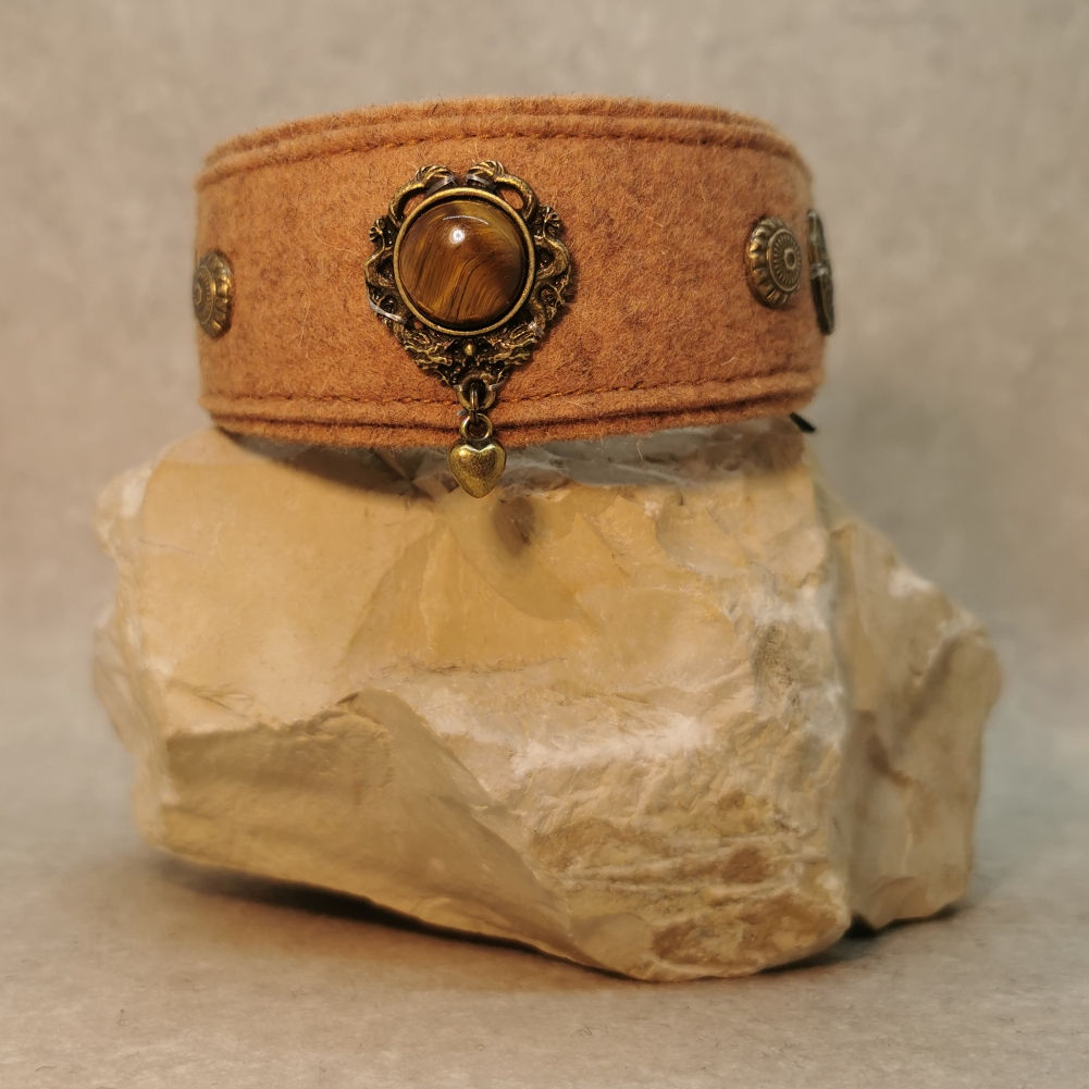 #495//mittlerer HU max. 22 cm - Metallklickverschluss - Wohlfühlh