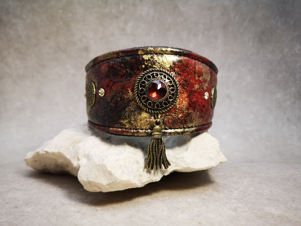 Miniaturbild: "ARTIST VELVET RED"warmes erdiges rot