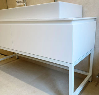 Waschtischuntergestell pulverbeschichtet