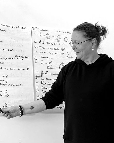 Kari portrett 3_edited.jpg