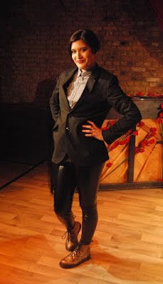 Camilla Harding as Bottom