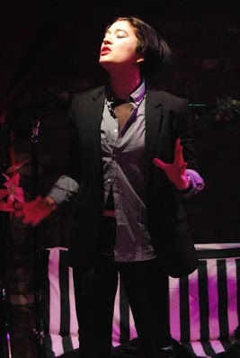 Camilla Harding as Bottom