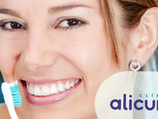 ¿ Que es , por que se produce y cómo prevenir la gingivitis ?