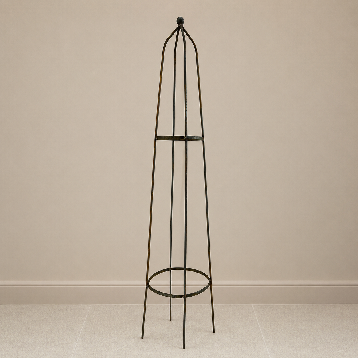 Medium Obelisk