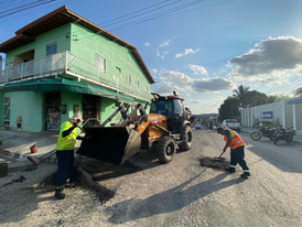 Prefeitura de Alagoinhas leva operação tapa-buraco aos bairros Petrolar e Teresópolis