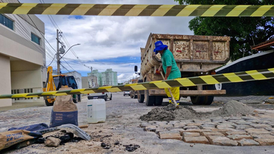 Bloco da Manutenção: equipes da Seman cuidam da cidade durante o Carnaval.