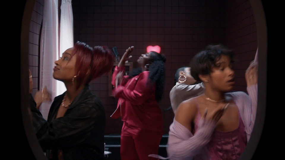 Girls in mirror V2.gif