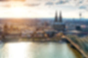 Erlebe-Köln-Dom-Hohenzollernbrücke-von-oben