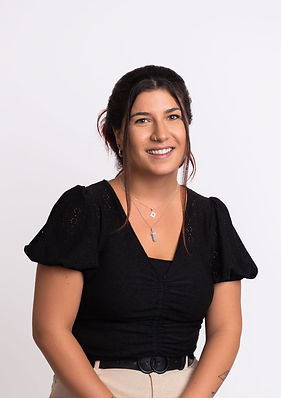 WG-wini---wix-resized-potrait.jpg