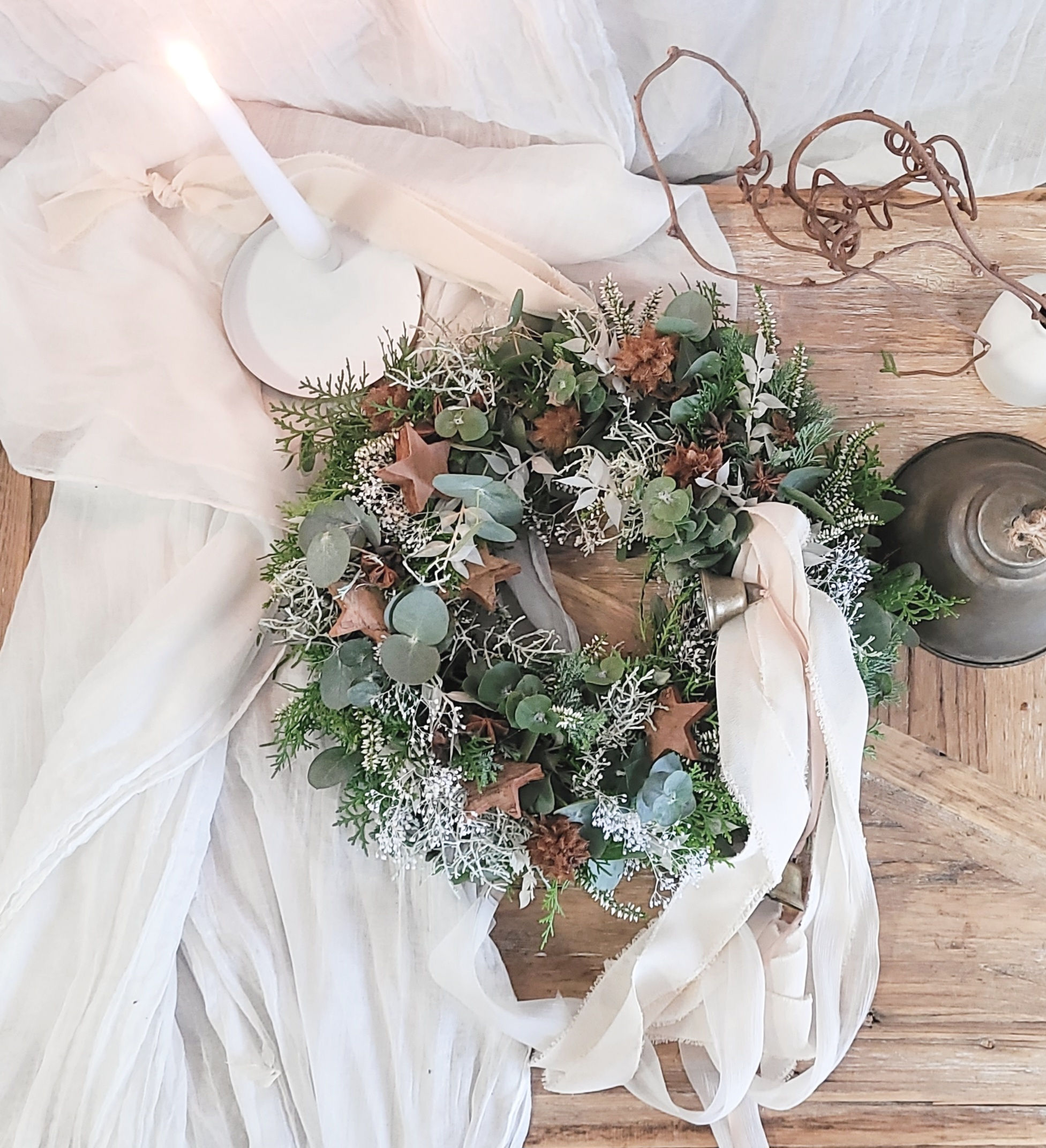 LITTLE WHITE CHRISTMAS