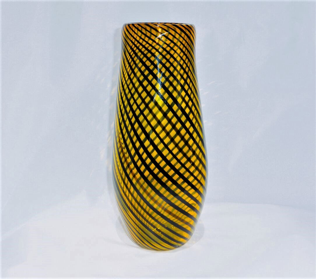 Raymur Vase 1