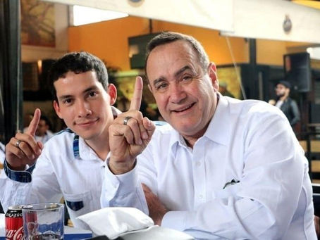 Desmienten audio filtrado del presidente Giammattei y Miguel Martínez