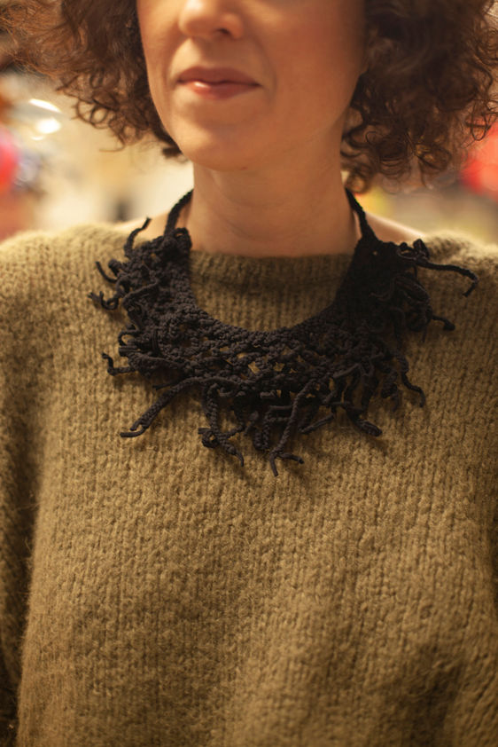 Miniature : Collier Entrelac