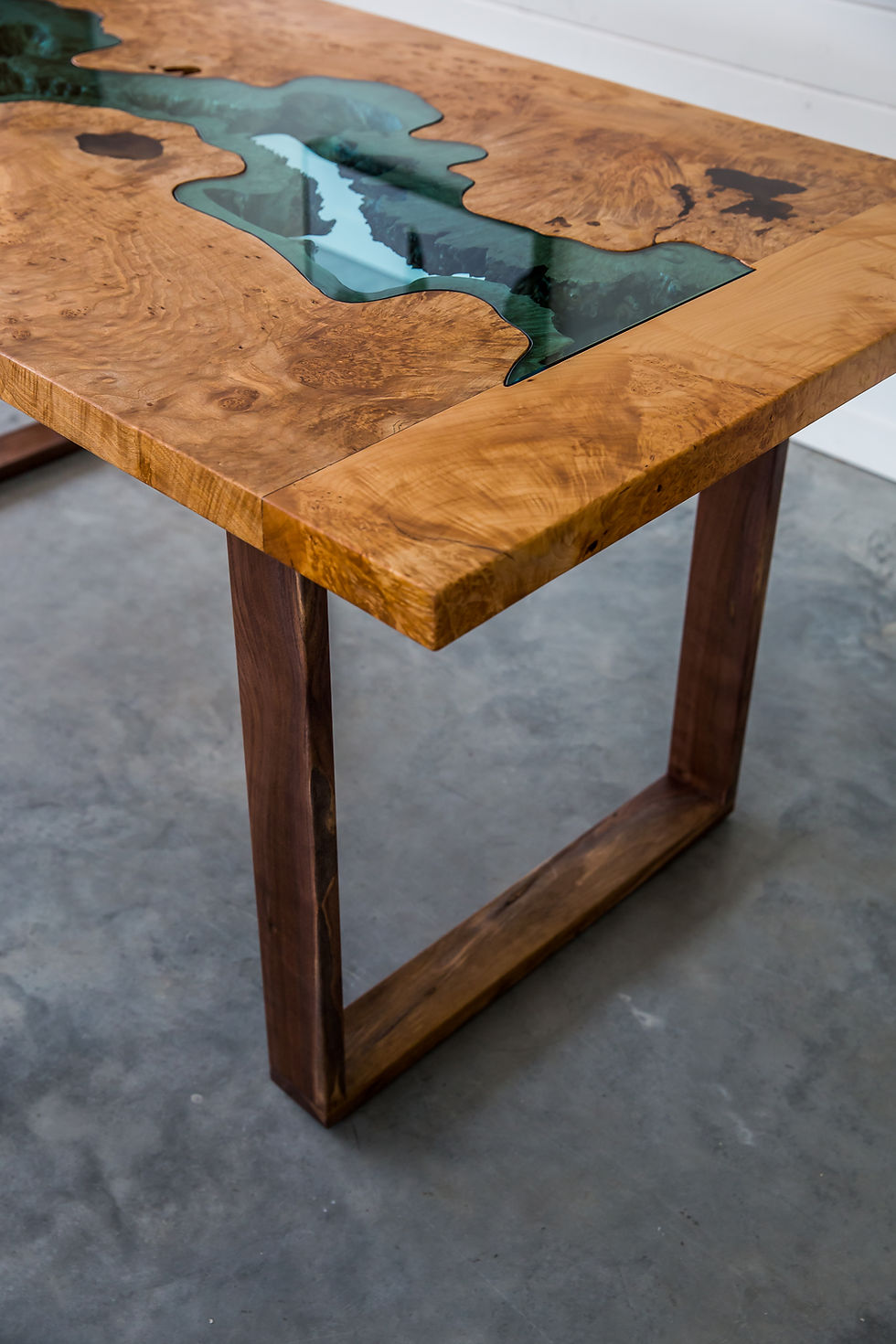 Miniature : Live Edge River Dining Table,  Live Edge Table, Maple, Walnut, Home Decor, Resin Table, Furniture