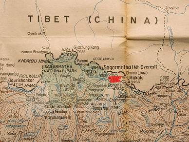 ネパールの山、イムジャツェ（6189m）へ