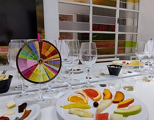 Taller de Aromas en la Escuela de Vinos y Bebidas de Casa Dionisio