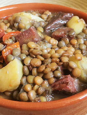 Guiso_de_lentejas en menú Criollo en Casa Dionisio