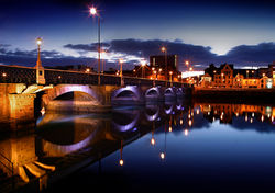 NI - queens bridge.jpg