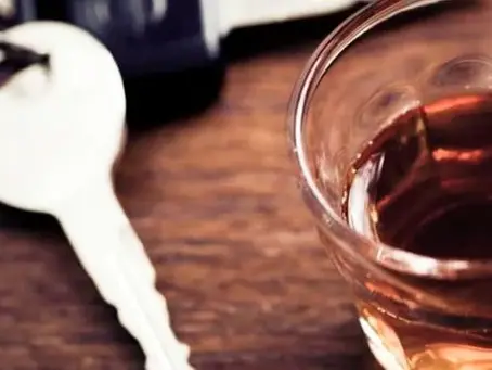 La conduite avec les capacités affaiblies par l’alcool : les conséquences et les moyens de défense