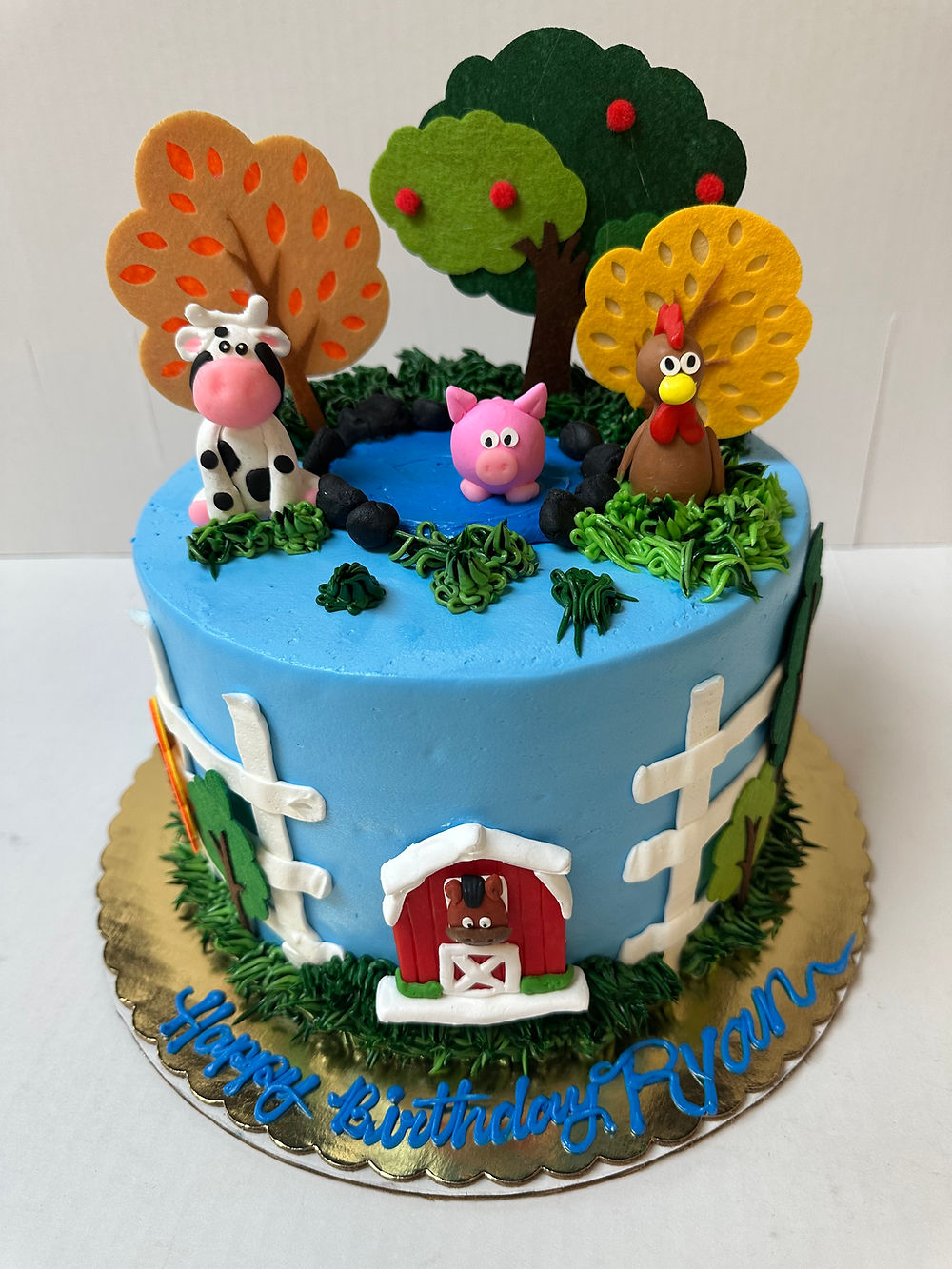 barn themed cake