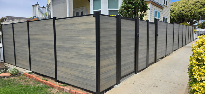 Aluminum and Composite Privacy Fence Full Panel

Durable Aluminum Frame with Composite Privacy Panels

Powder-Coated Aluminum and Composite Privacy Fence

Modern Aluminum and Composite Privacy Fence Design. Installed by Torrance Fence Company