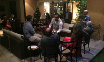 Visita de Josh Baer