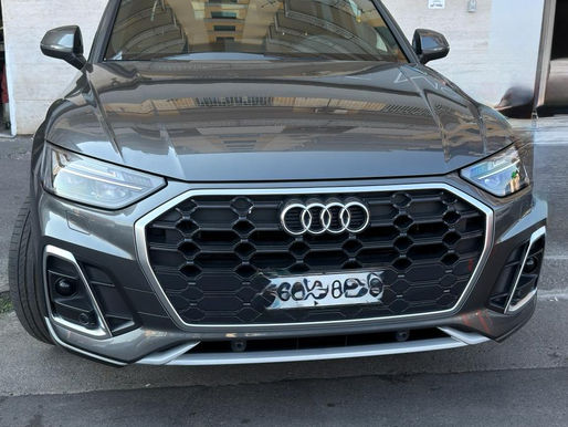 Impeccabile AUDI Q5 S-LINE