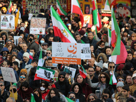 Análisis sobre la crisis de Irán: represión, guerras, apoyo al terrorismo global y una ciudadanía agotada.
