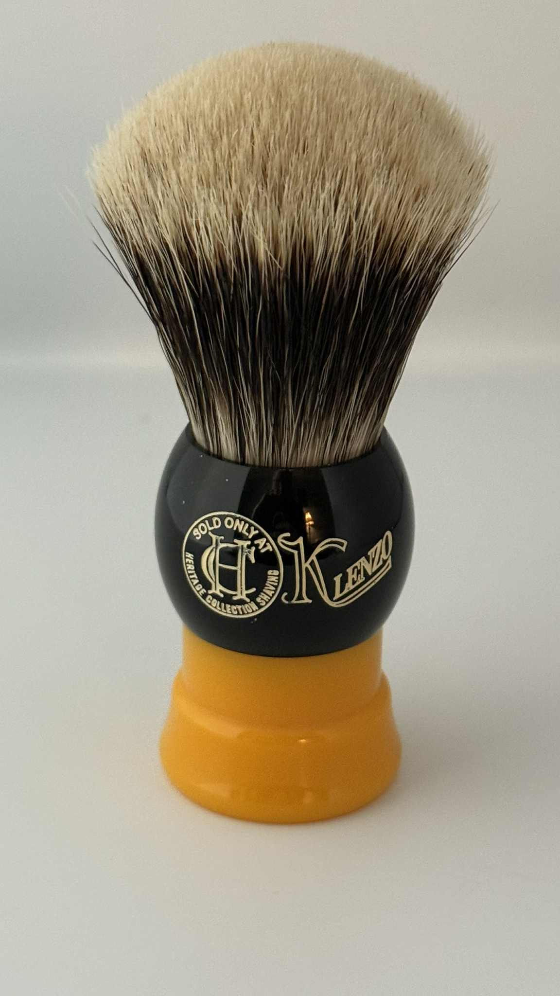 26MM KLENZO BUTTERSCOTCH AND BLACK WITH A 26 MM FAN LUXURY KNOT