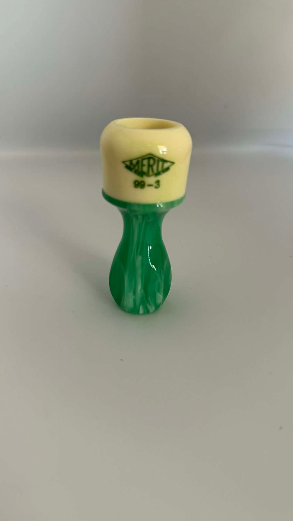 21 MM MERIT 99-3 Handle in GREEN AND CREAM with GREEN letters