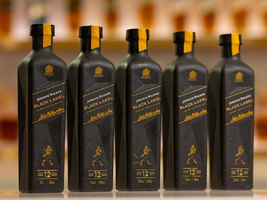 Johnnie Walker sostenible: prueban botella de papel para Black Label