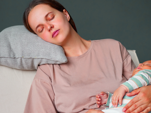 How to Stop Contact Naps Gently? (Without Losing the Cuddles)