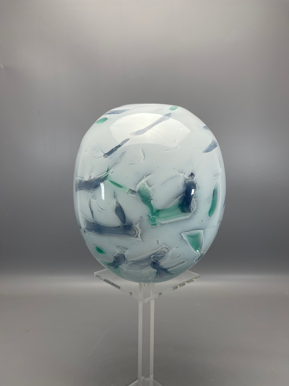Thumbnail: Witte, grijze, groene unica vaas 